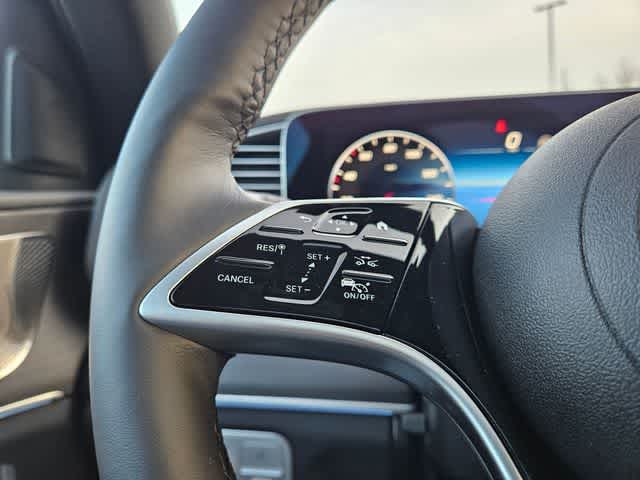 Thumbnail: 2026 Mercedes-Benz GLE - 24