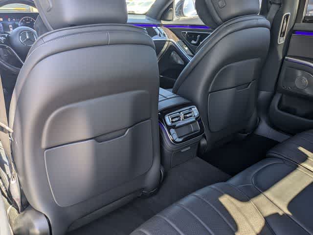 Thumbnail: 2022 Mercedes-Benz S-Class - 17
