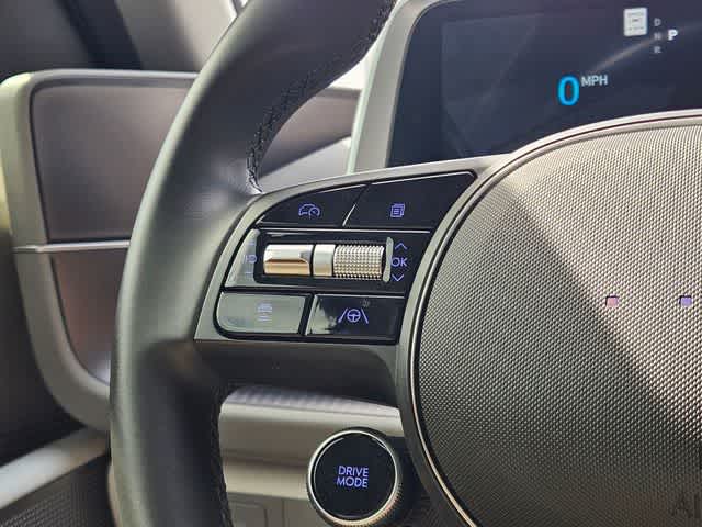 Thumbnail: 2023 Hyundai Ioniq 6 - 22