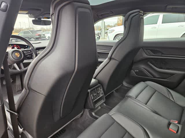 Thumbnail: 2023 Porsche Taycan - 17