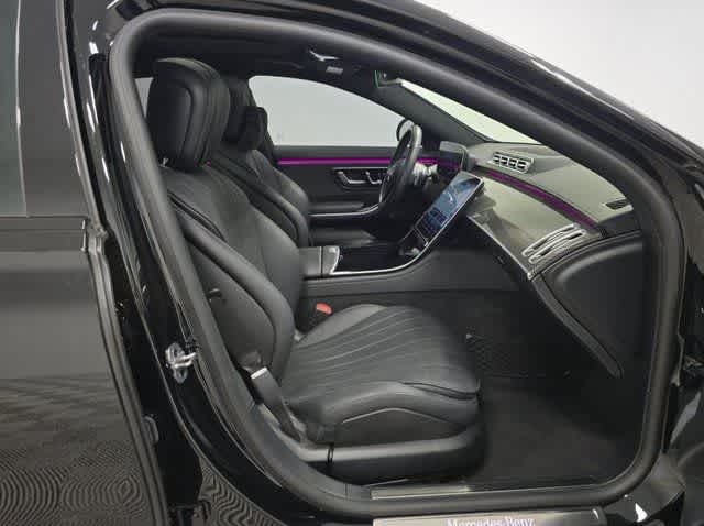 Thumbnail: 2023 Mercedes-Benz S-Class - 2