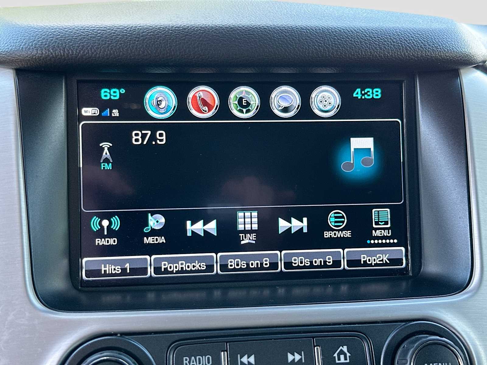 Thumbnail: 2019 GMC Yukon XL - 15