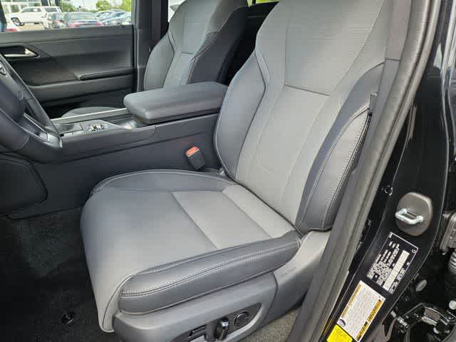 Thumbnail: 2026 Lexus GX - 15