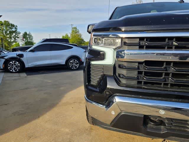 Thumbnail: 2025 Chevrolet Silverado 1500 - 11