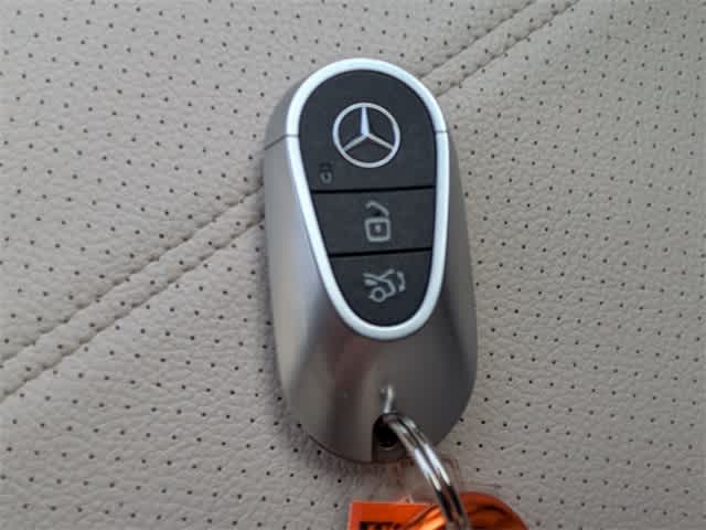 Thumbnail: 2023 Mercedes-Benz C-Class - 34