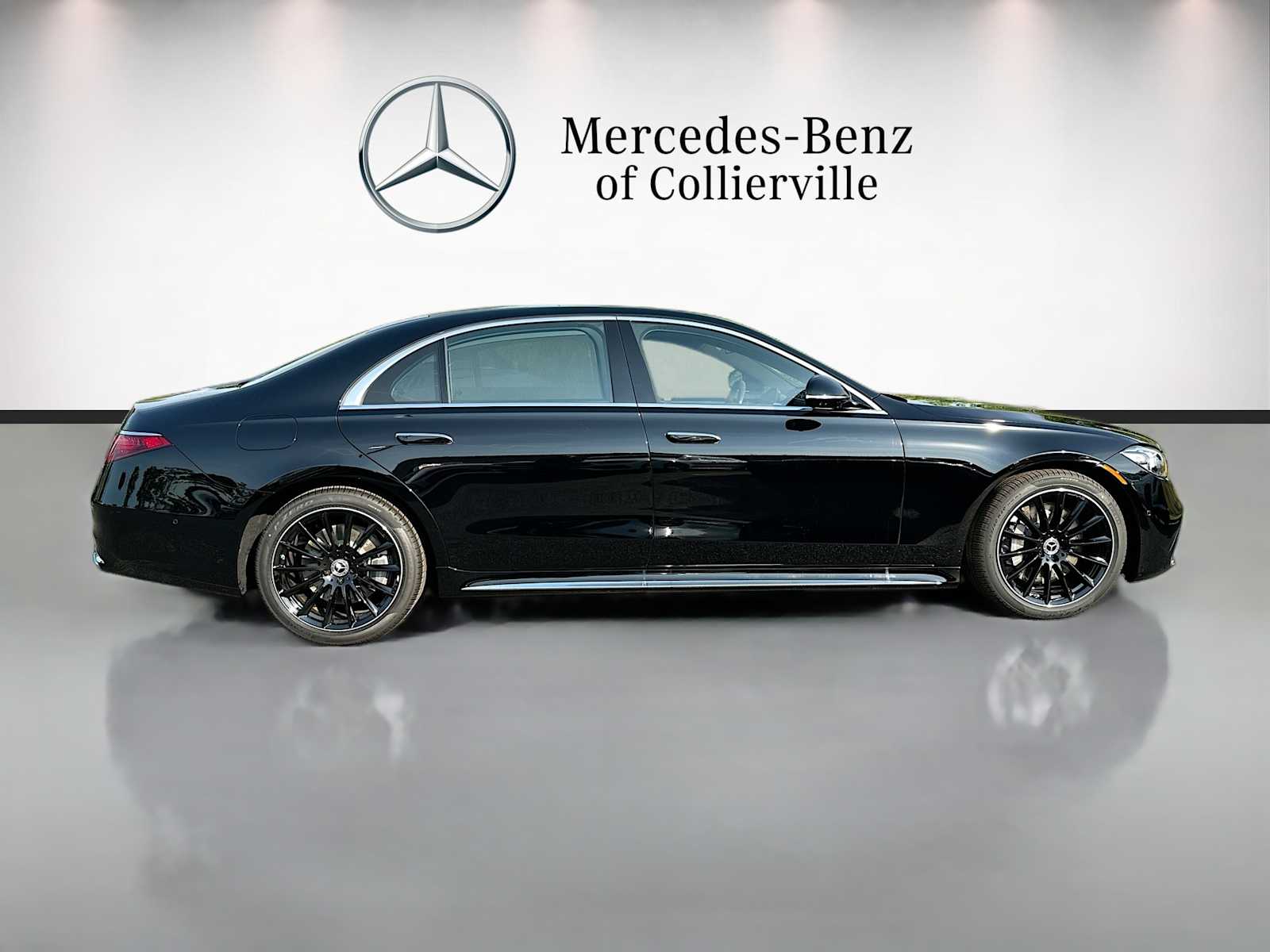 Thumbnail: 2026 Mercedes-Benz S-Class - 4