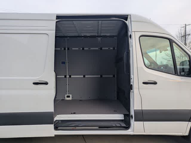 Thumbnail: 2024 Mercedes-Benz eSprinter - 14