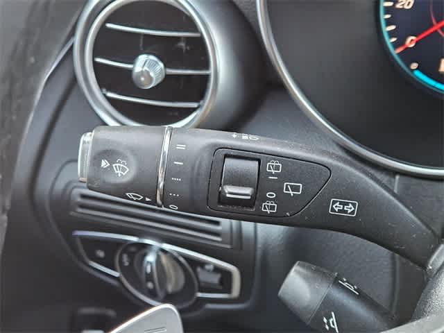 Thumbnail: 2022 Mercedes-Benz GLC - 23