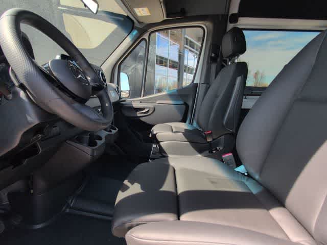 Thumbnail: 2026 Mercedes-Benz Sprinter - 15