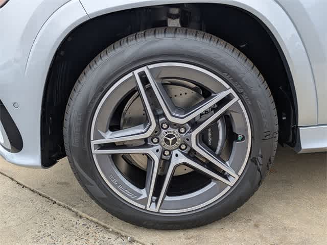 2025 Mercedes-Benz GLS 450 14