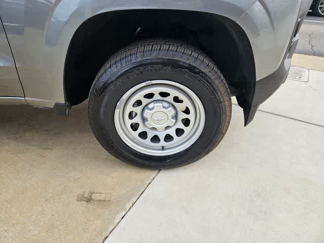 Thumbnail: 2023 Chevrolet Colorado - 13