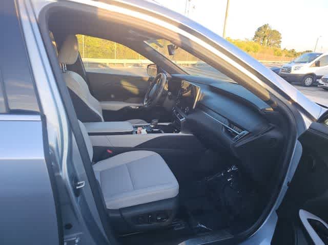 Thumbnail: 2023 Lexus RX - 4