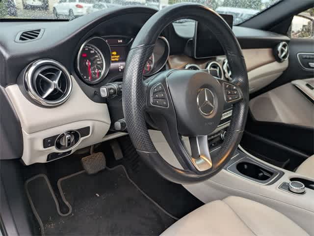 Thumbnail: 2019 Mercedes-Benz GLA - 10