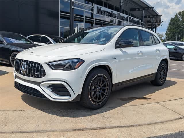 Thumbnail: 2026 Mercedes-Benz GLA - 4