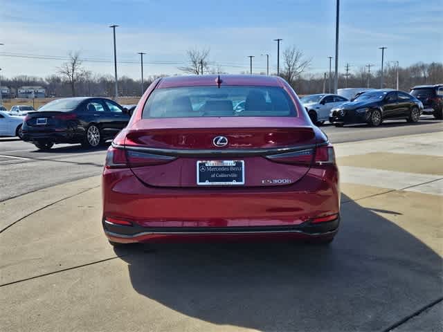 Thumbnail: 2022 Lexus ES - 7