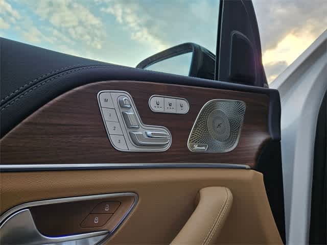 Thumbnail: 2026 Mercedes-Benz GLE - 18