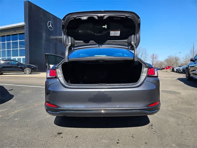 Thumbnail: 2024 Lexus ES - 34