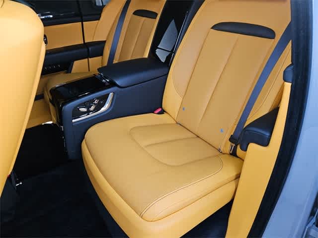 Thumbnail: 2022 Rolls-Royce Cullinan - 19