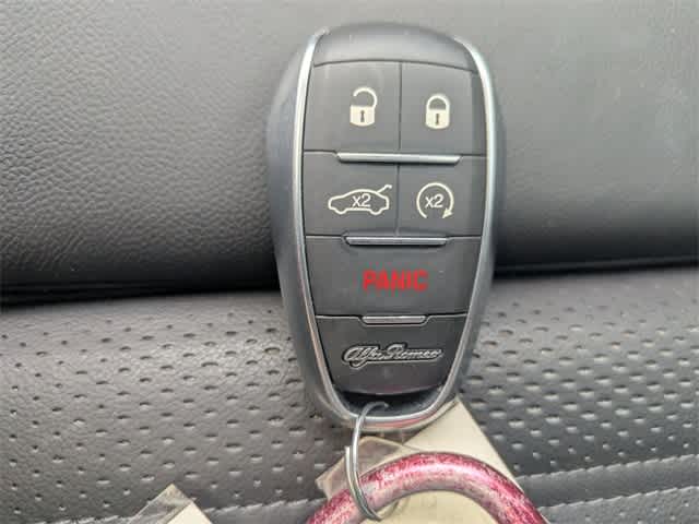 Thumbnail: 2023 Alfa Romeo Giulia - 33