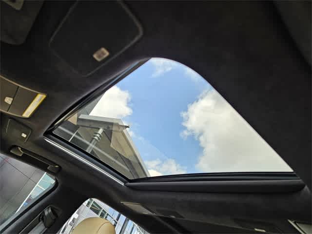 Thumbnail: 2023 Lexus LS - 18