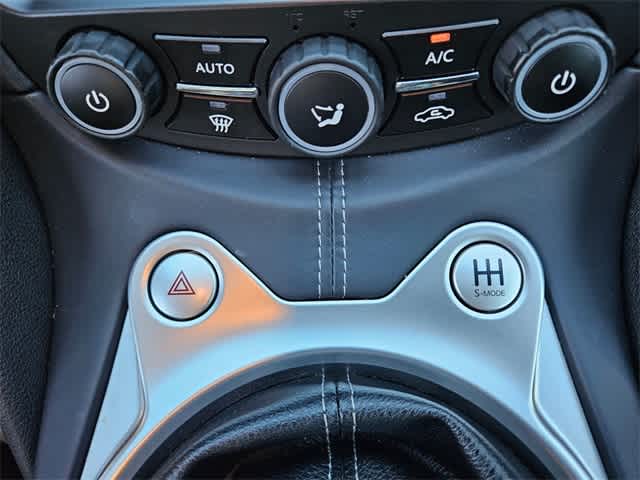 Thumbnail: 2015 Nissan Z - 25