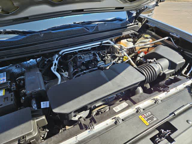 Thumbnail: 2024 Chevrolet Colorado - 13