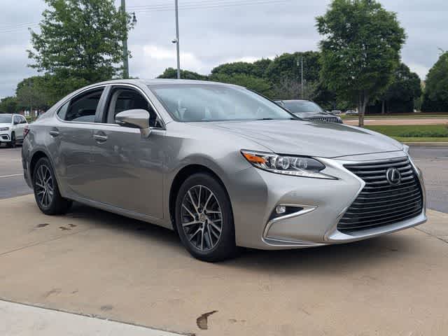 Thumbnail: 2016 Lexus ES - 3