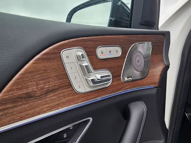 Thumbnail: 2026 Mercedes-Benz GLS - 16