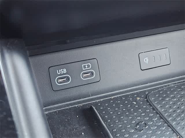 Thumbnail: 2025 Genesis GV80 - 31