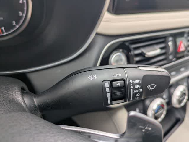 Thumbnail: 2023 Genesis G70 - 22