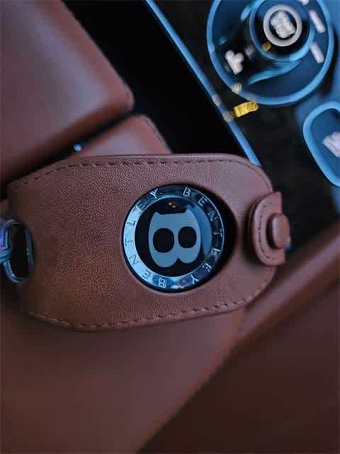 Thumbnail: 2023 Bentley Bentayga - 37