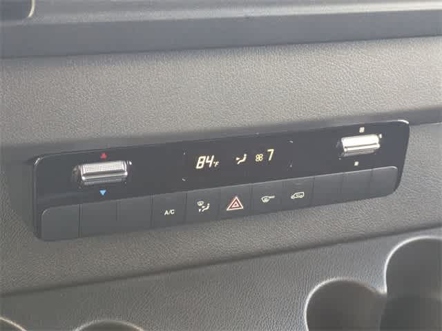 Thumbnail: 2026 Mercedes-Benz CLE - 28