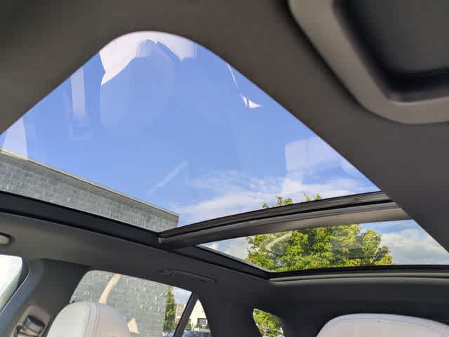 Thumbnail: 2026 Mercedes-Benz GLE - 17