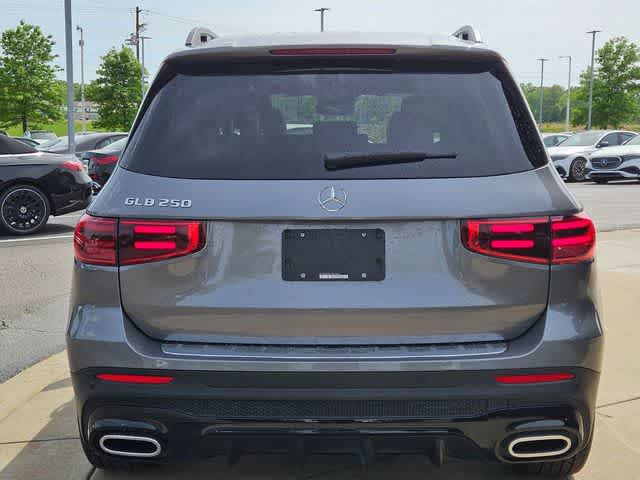 Thumbnail: 2026 Mercedes-Benz GLB - 7