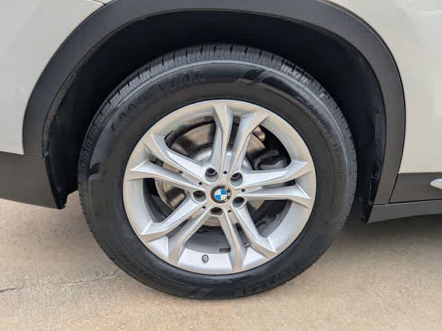 Thumbnail: 2021 BMW X3 - 13