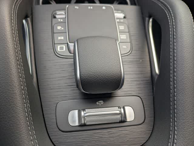 Thumbnail: 2026 Mercedes-Benz GLS - 34