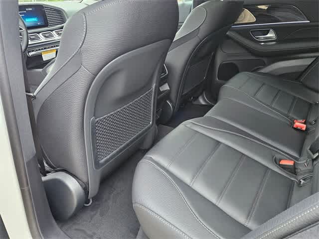 Thumbnail: 2026 Mercedes-Benz GLE - 16