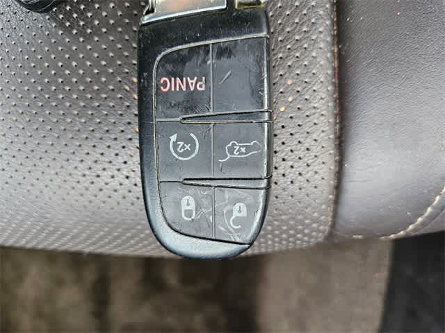 Thumbnail: 2015 Jeep Grand Cherokee - 36