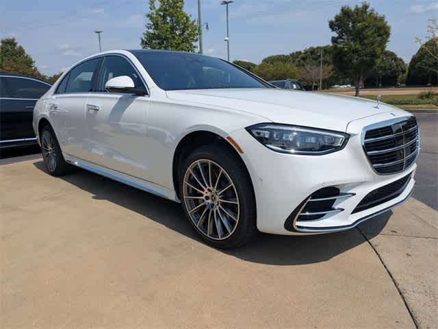 2026 Mercedes Benz S 580e 4MATIC photo 2