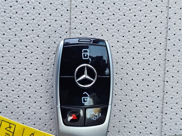 Thumbnail: 2021 Mercedes-Benz E-Class - 32