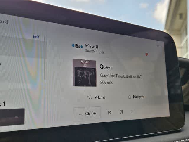 Thumbnail: 2023 Lexus LS - 31