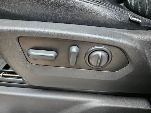 Thumbnail: 2022 Chevrolet Silverado 1500 - 16