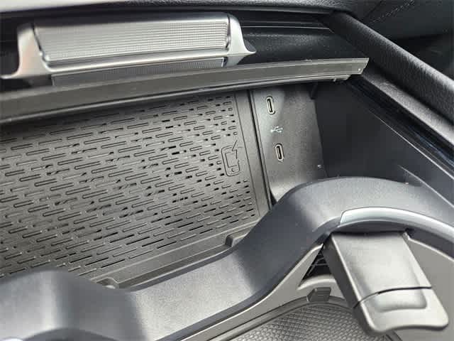 Thumbnail: 2026 Mercedes-Benz GLE - 30