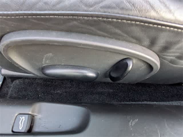 Thumbnail: 2004 Porsche 911 - 17