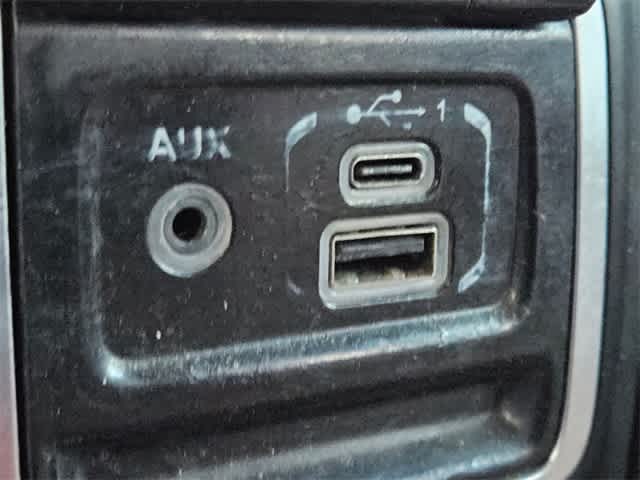 Thumbnail: 2021 Jeep Gladiator - 29