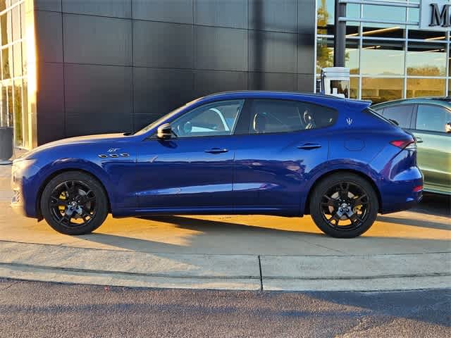 Thumbnail: 2022 Maserati Levante - 4