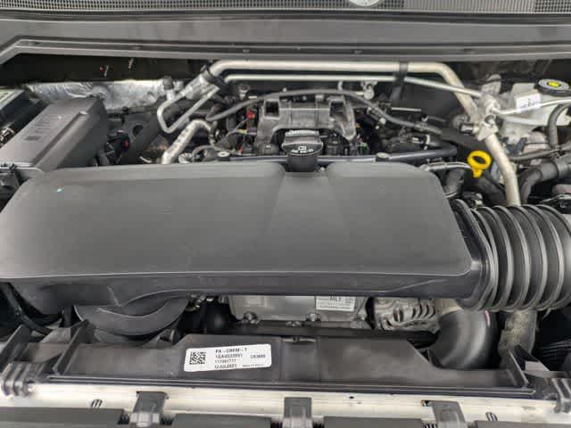 Thumbnail: 2023 Chevrolet Colorado - 14