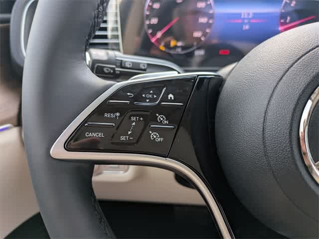 Thumbnail: 2026 Mercedes-Benz GLE - 22