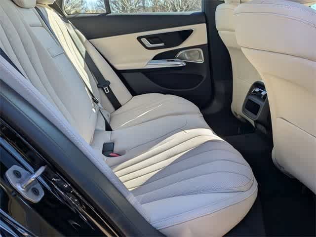 Thumbnail: 2025 Mercedes-Benz E-Class - 9