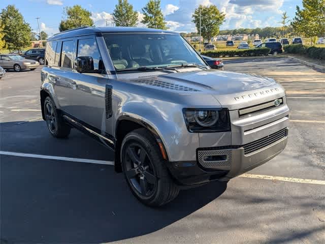 Thumbnail: 2021 Land Rover Defender - 10